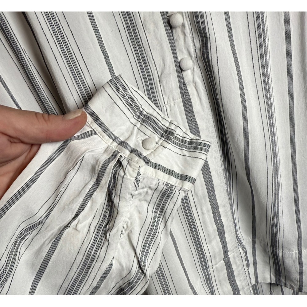 Loft Striped Collared Neck Button Front Blouse Wo… - image 5